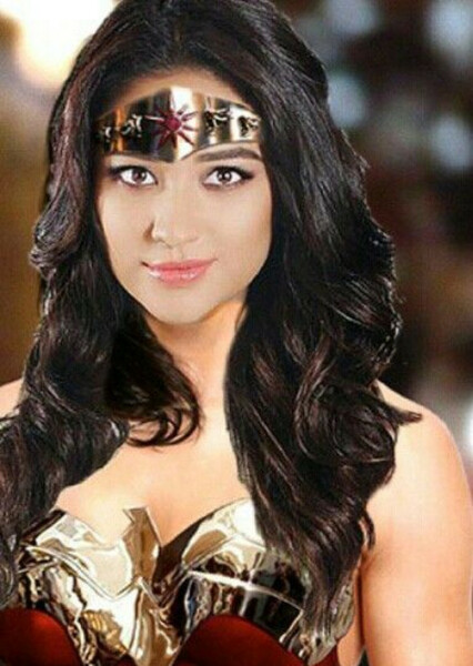 Shay Mitchell photo