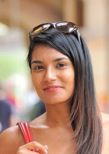 Shazia Sahari photo