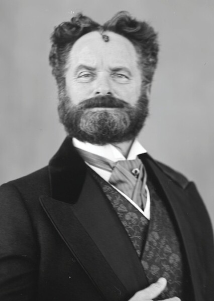 Shea Whigham photo