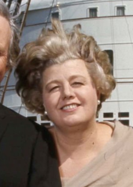 Shelley Winters photo