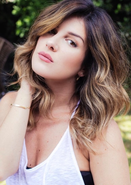 Shenae Grimes-Beech photo