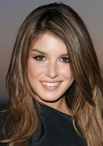Shenae Grimes-Beech photo