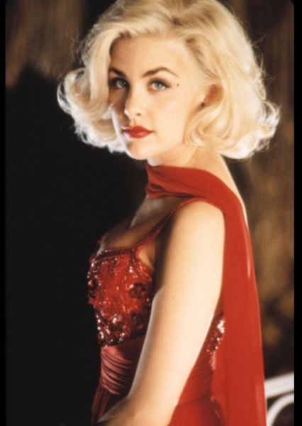 Sherilyn Fenn