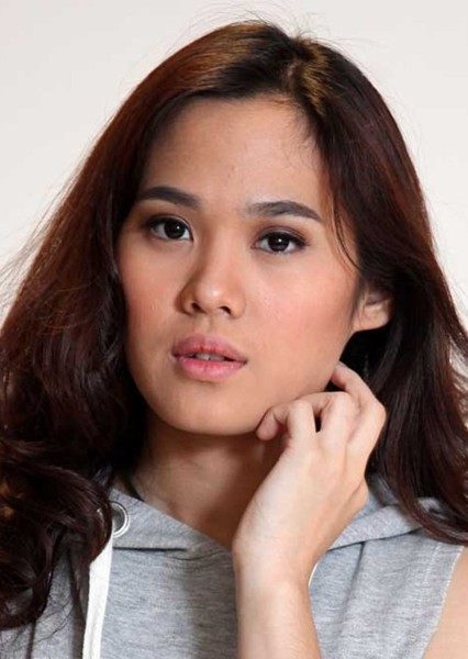 Sheryl Sheinafia photo