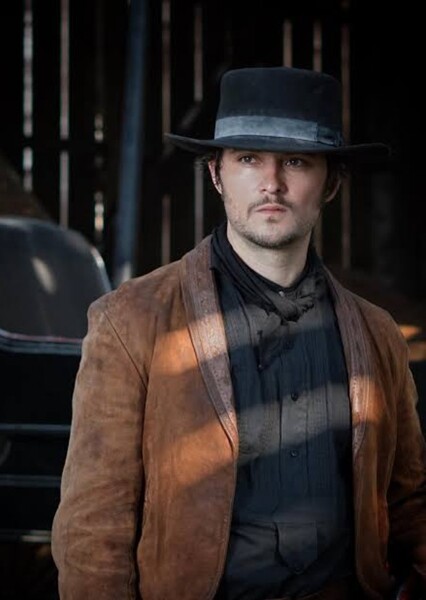 Shiloh Fernandez photo