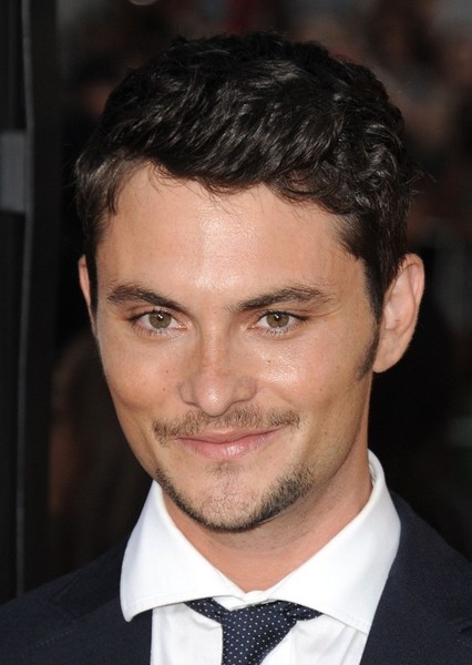 Shiloh Fernandez photo
