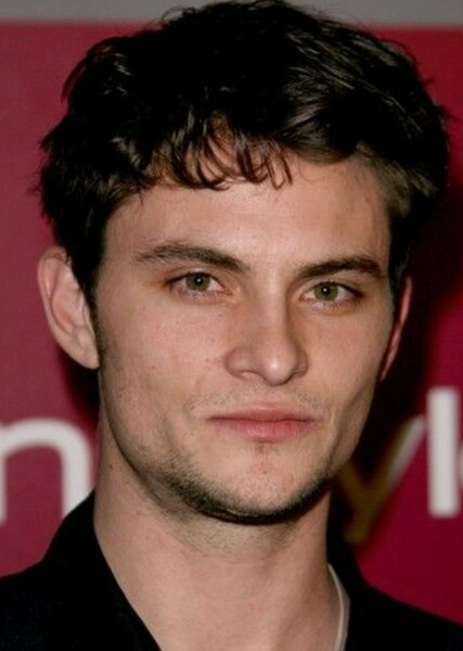Shiloh Fernandez photo