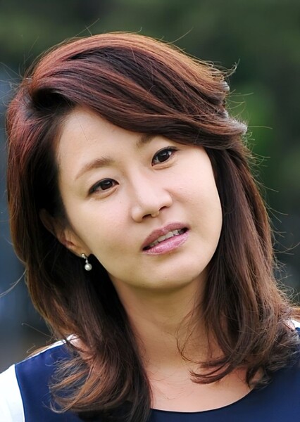 Shin Eun-kyung photo
