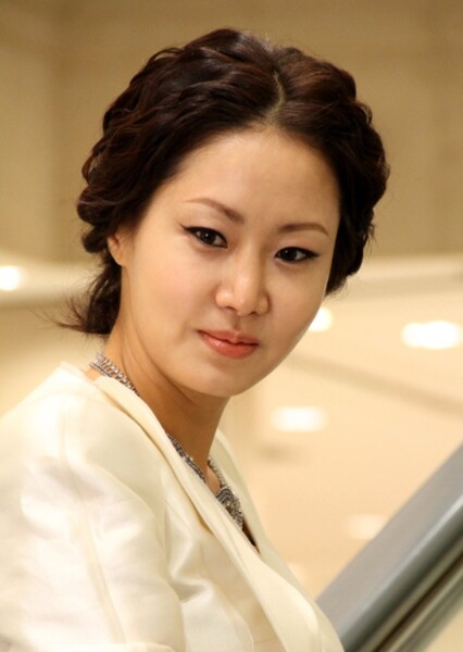 Shin Eun-kyung photo