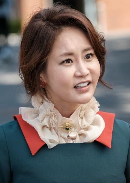 Shin Eun-kyung photo