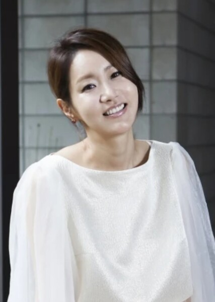 Shin Eun-kyung photo