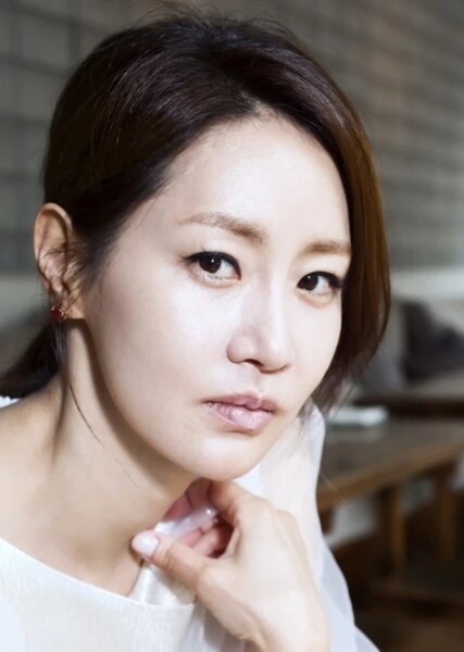 Shin Eun-kyung photo
