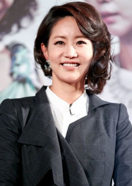 Shin Eun-kyung photo