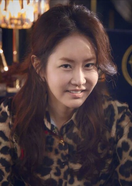 Shin Eun-kyung photo