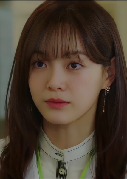 Shin Ha-ri photo