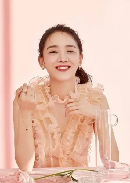 Shin Hye-sun photo