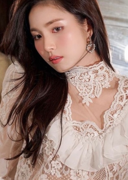 Shin Sae-kyeong photo