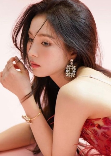 Shin Sae-kyeong photo