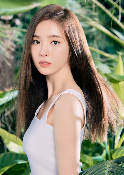 Shin Sae-kyeong photo
