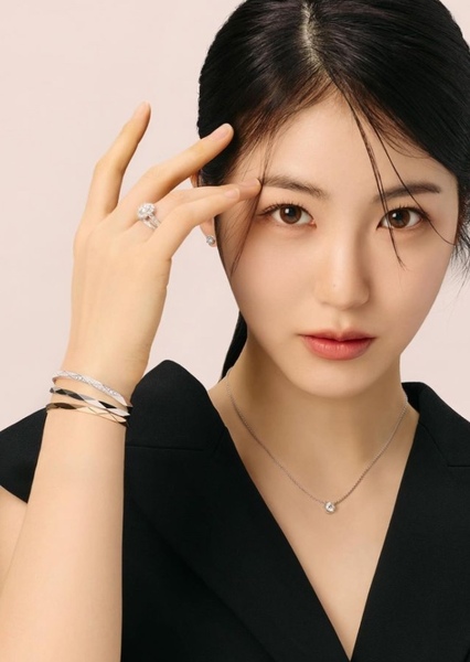 Shin Ye-eun photo