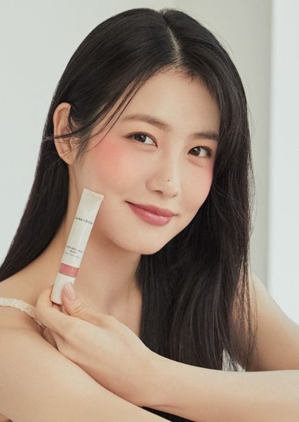 Shin Ye-eun photo