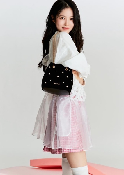 Shin Ye-eun photo