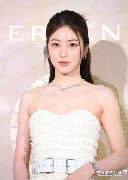 Shin Ye-eun photo