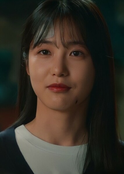 Shin Ye-eun photo