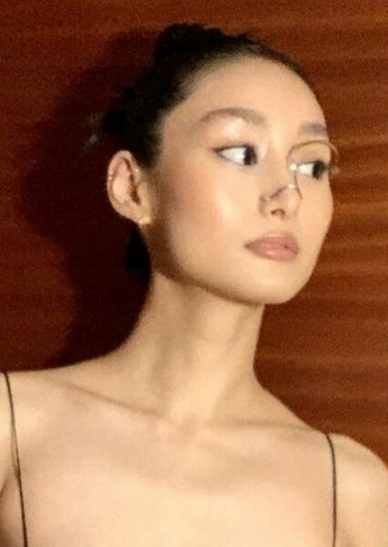 Shioli Kutsuna photo