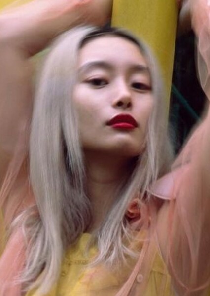 Shioli Kutsuna photo