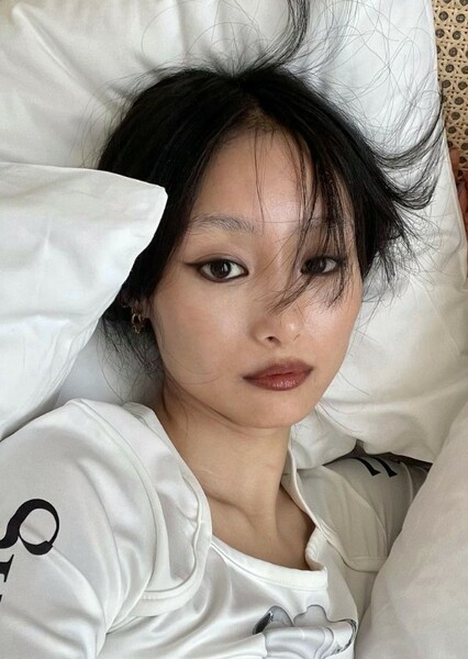 Shioli Kutsuna photo