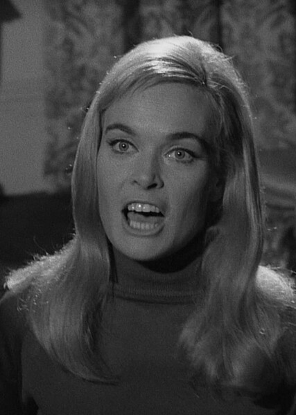 Shirley Eaton photo