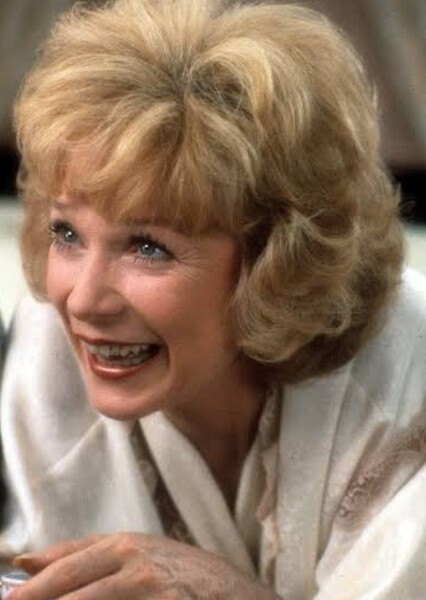 Shirley MacLaine photo