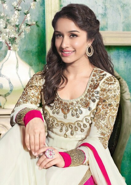Shraddha Kapoor photo