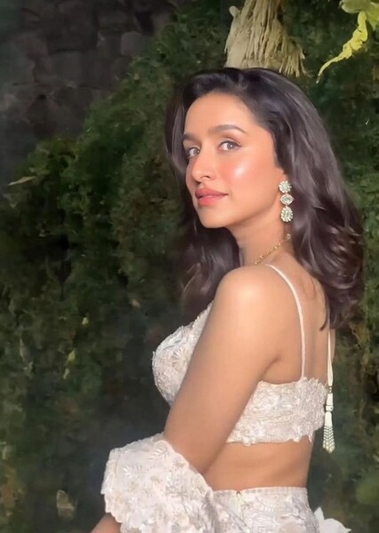 Shraddha Kapoor photo