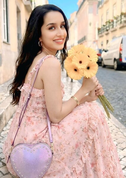 Shraddha Kapoor photo