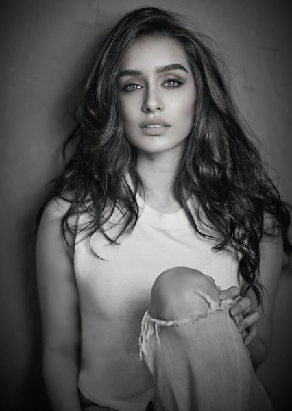 Shraddha Kapoor photo