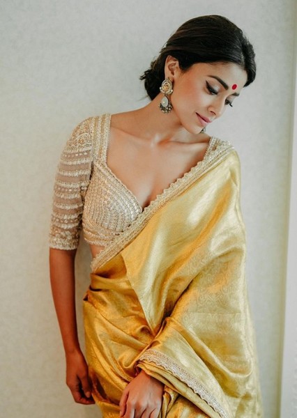Shriya Saran photo