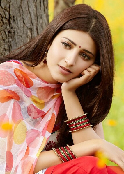 Shurti Hassan photo