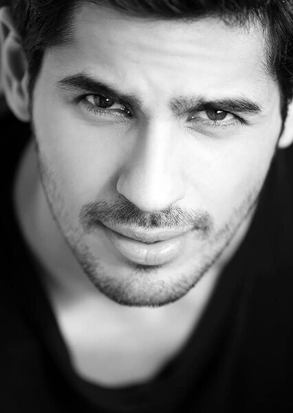 Sidharth Malhotra photo
