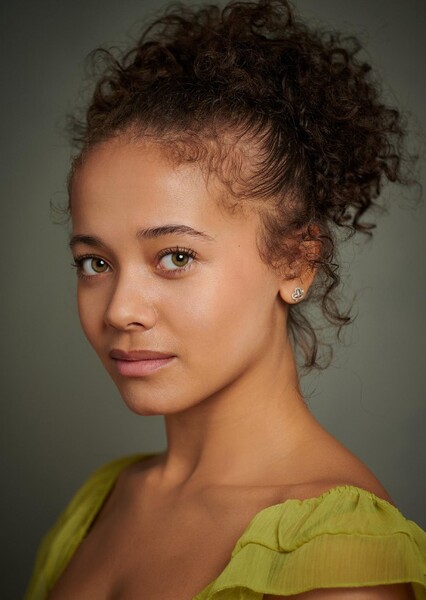 Sienna Arif Knights photo