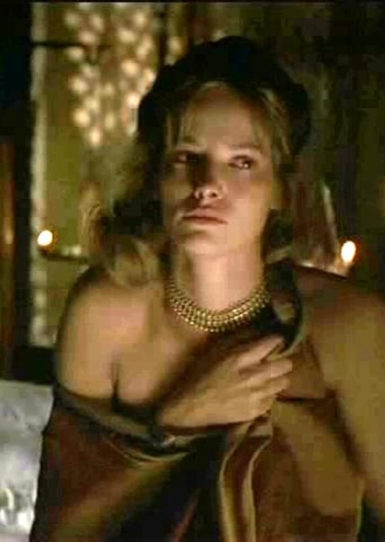 Sienna Guillory photo