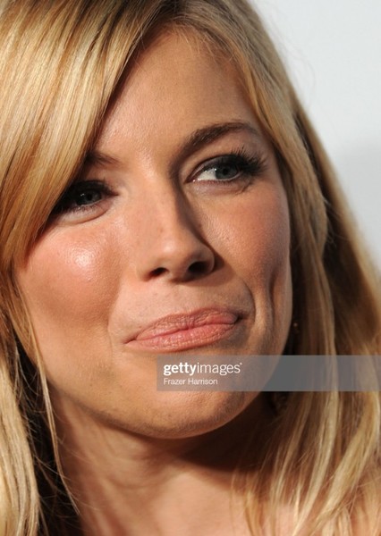 Sienna Miller photo