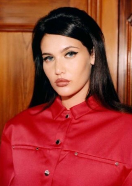 Sienna Spiro