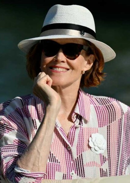 Sigourney Weaver photo