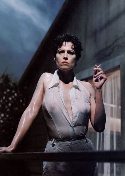 Sigourney Weaver photo