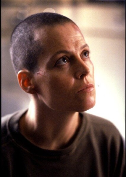 Sigourney Weaver photo