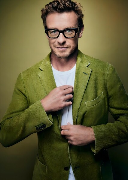 Simon Baker photo