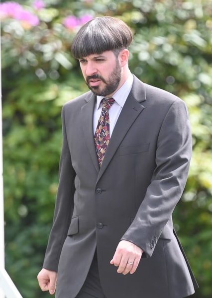 Simon Bird