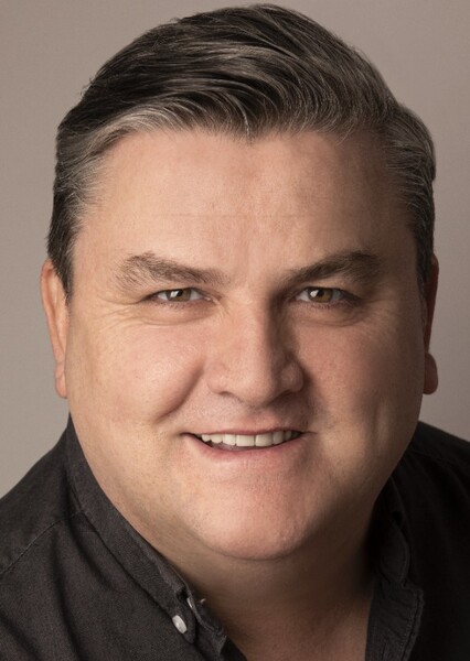 Simon Delaney